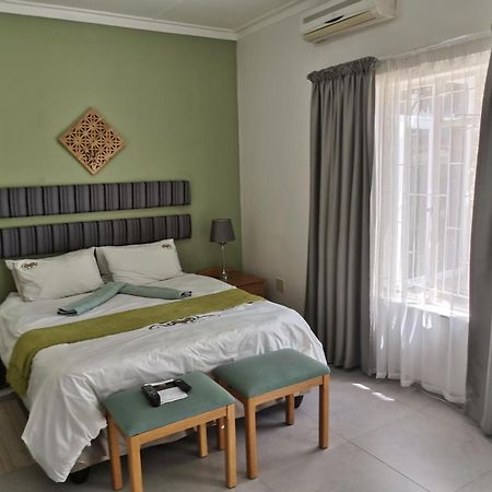 Guesthouse Terra Africa Windhoek Exterior foto